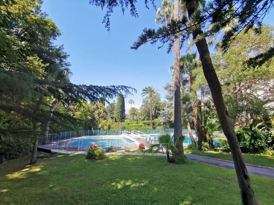 2 Bedrooms Seafront Канни Екстер'єр фото