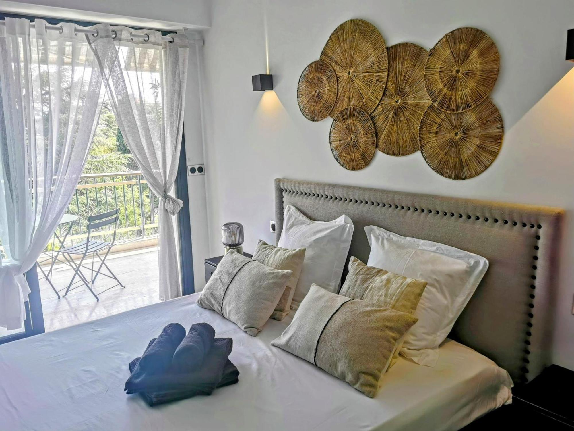 2 Bedrooms Seafront Канни Екстер'єр фото