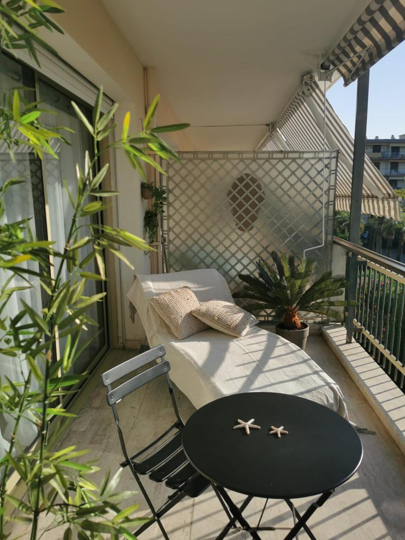 2 Bedrooms Seafront Канни Екстер'єр фото