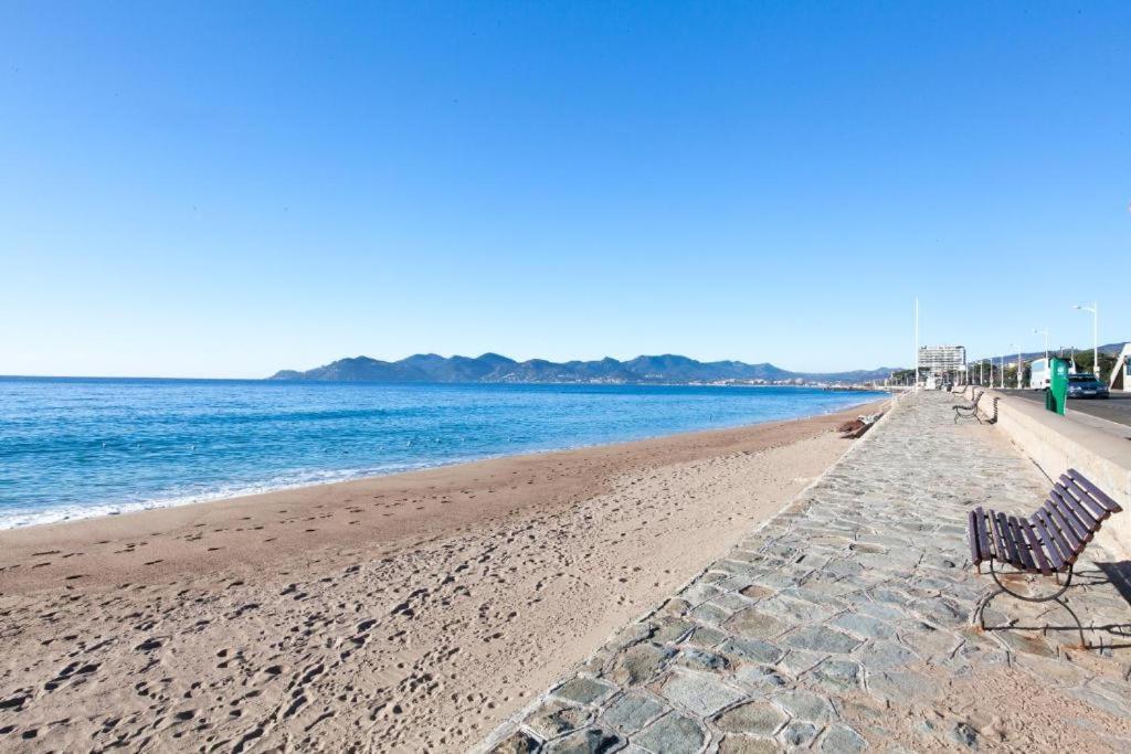2 Bedrooms Seafront Канни Екстер'єр фото
